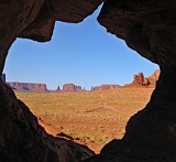 USA monument valley unnamed arch.JPG
